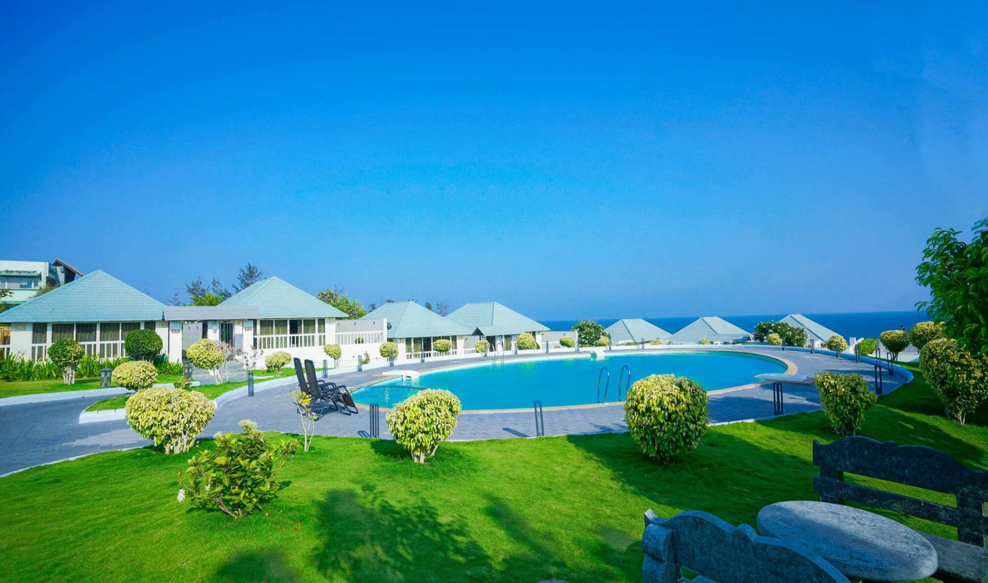 Luxury resorts with Swimming Pool Kanyakumari